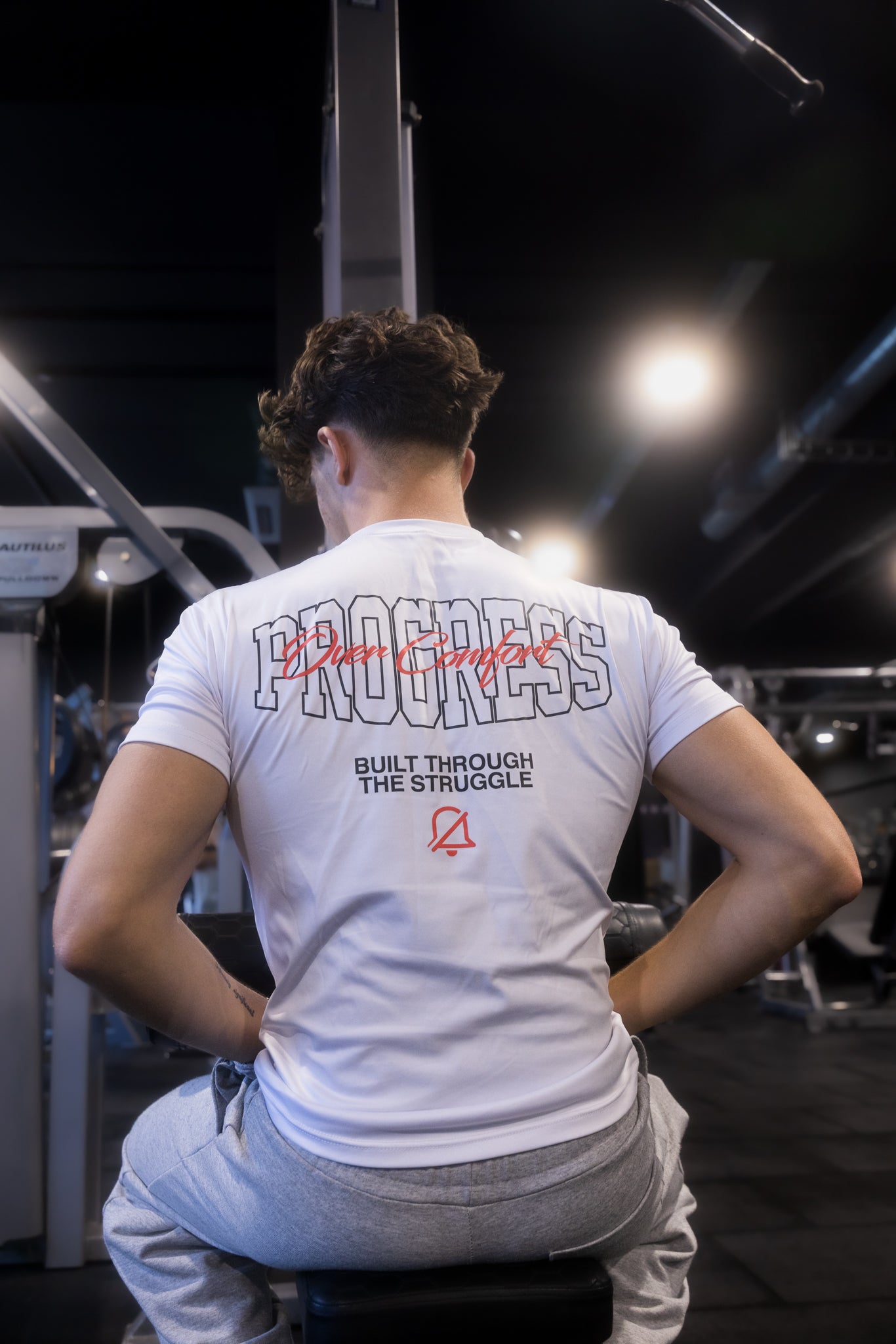 Logo T